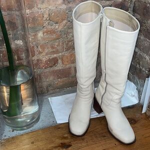 Knee-High White 100% Leather Zip Boots